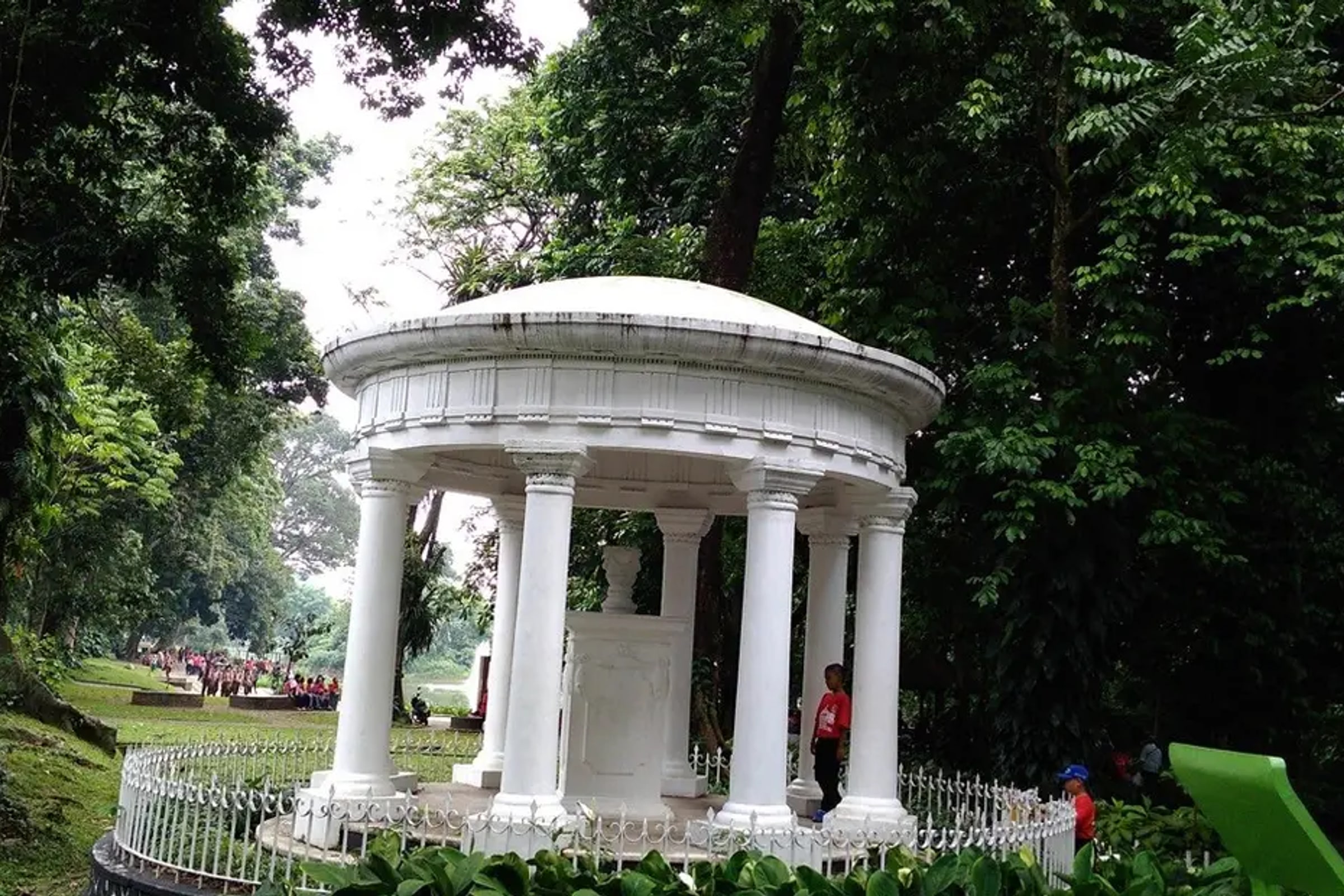 Bogor City Full-Day Private Tour from Jakarta with Pick Up